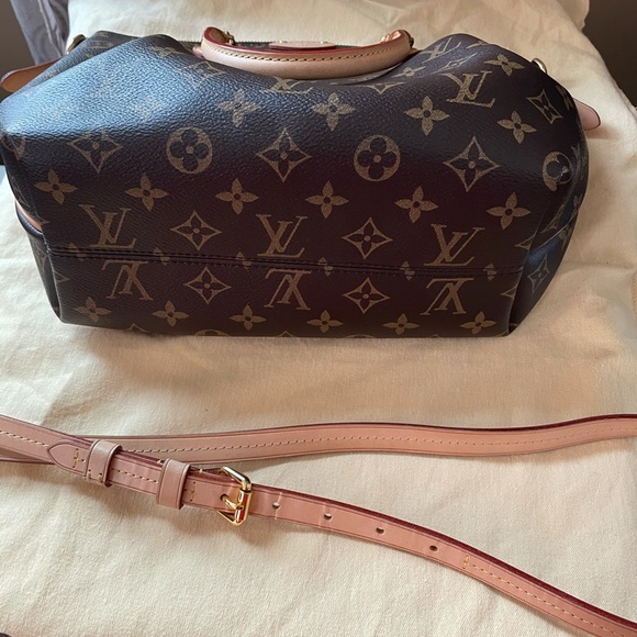 Louis Vuitton Turenne PM - Picture 3 of 7